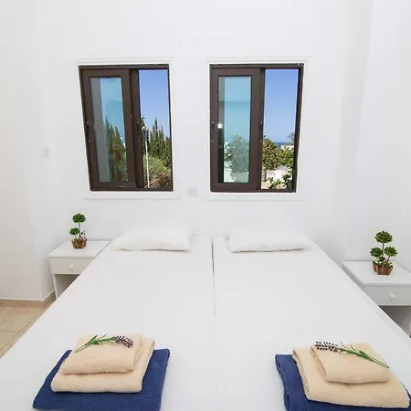 Mylos 9 * Protaras